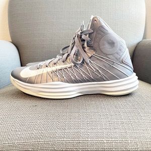 Nike Hyperdunk Lunarlon Basketball Shoe